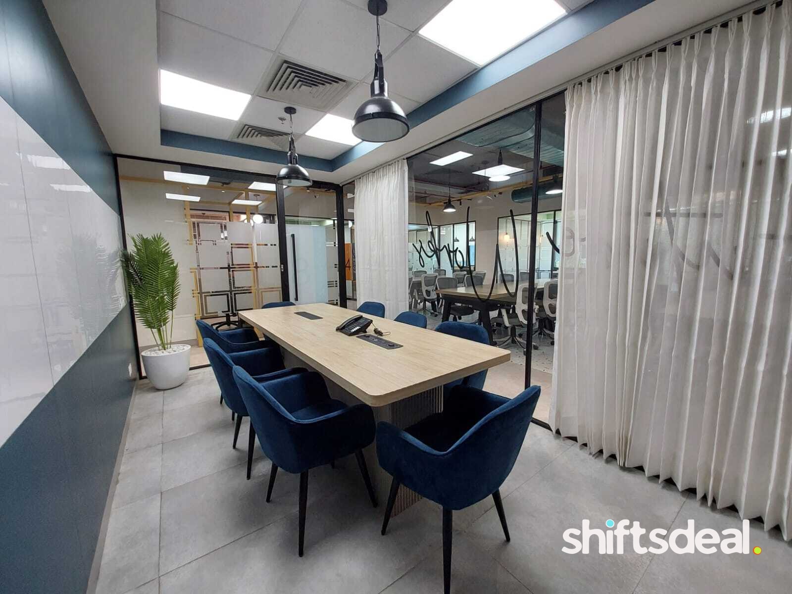 8 Seater Meeting Room, Conference Room in Sector 62