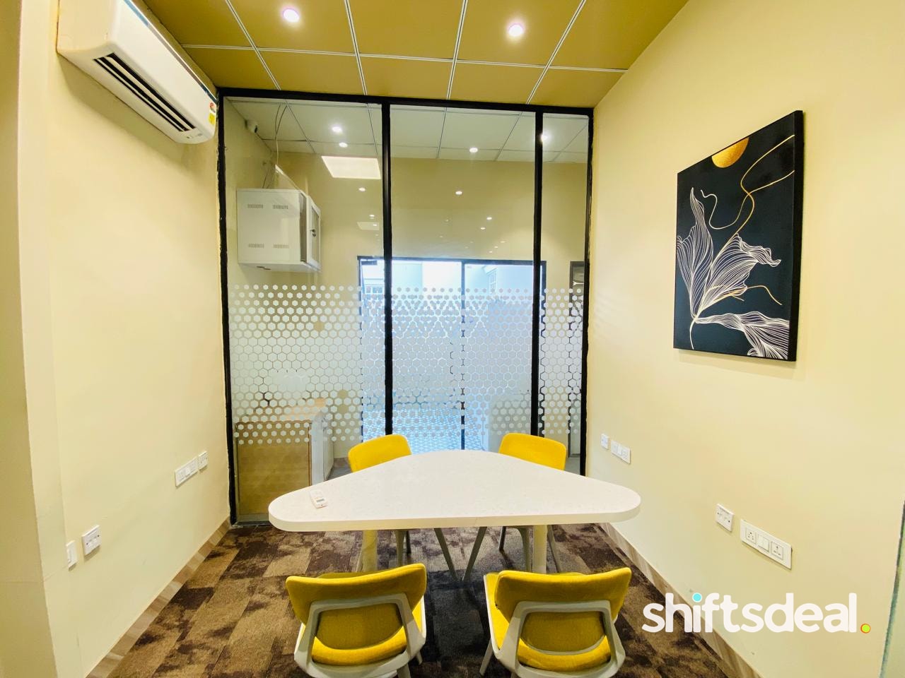 4 Seater meeting Room, Conference Room in Udyog Vihar , Gurgaon