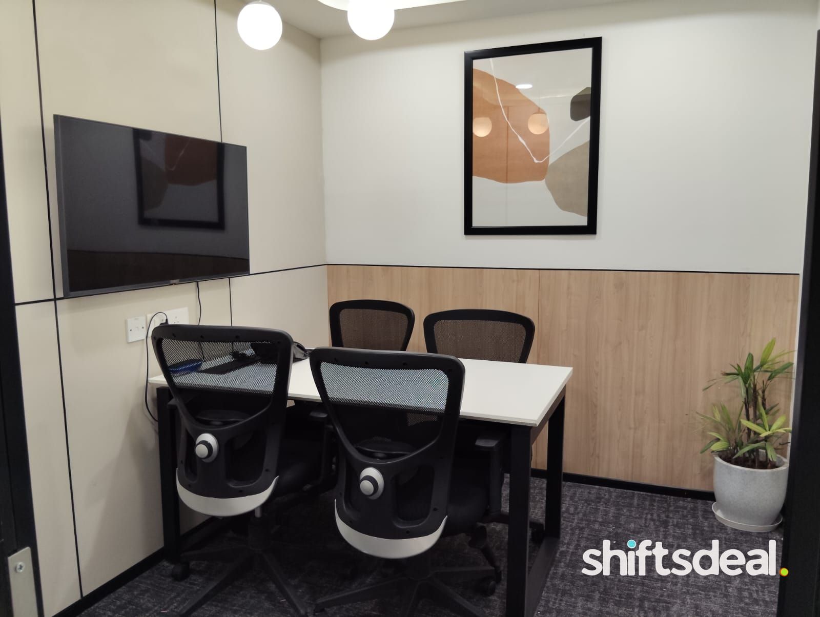 4 Seater Meeting Room floor 10