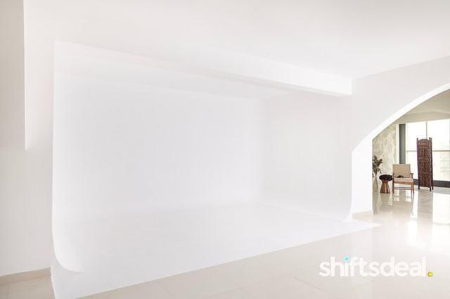 White Cyclorama Photography Studio in Delhi, Photography Studio in New Delhi